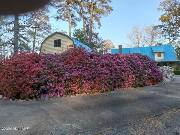 $945,000 | 758 Sawmill Landing Road, Bath, NC 27808