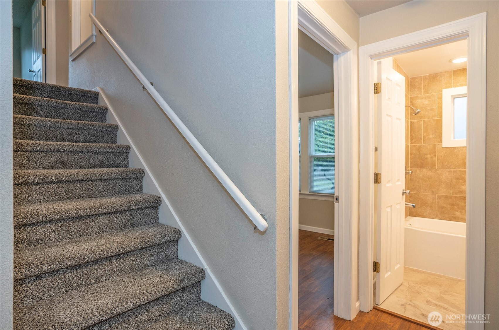 407 18th Street Southwest Puyallup, WA 98371 - Photo 20 of 40 a view of entryway