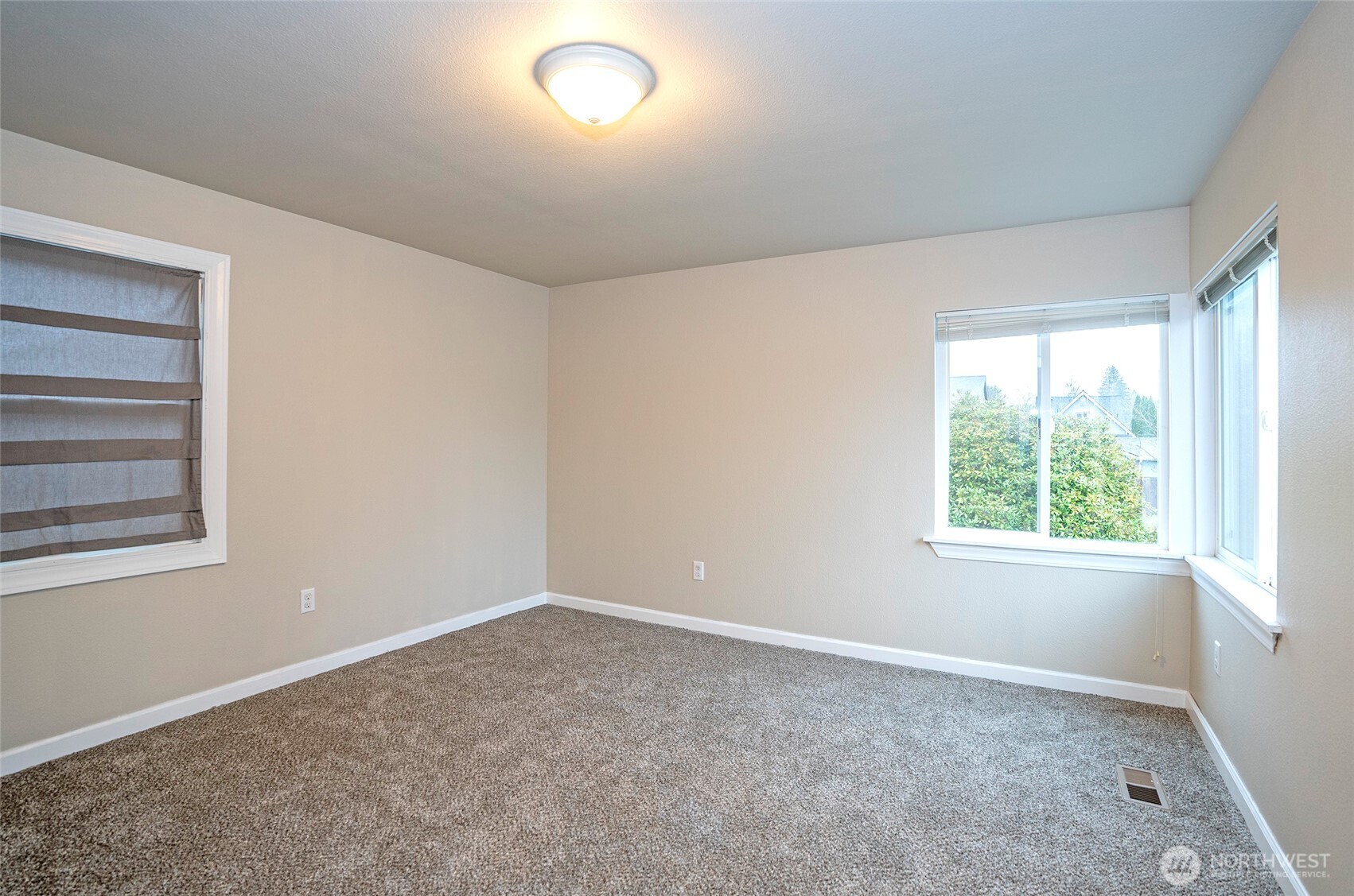 407 18th Street Southwest Puyallup, WA 98371 - Photo 28 of 39