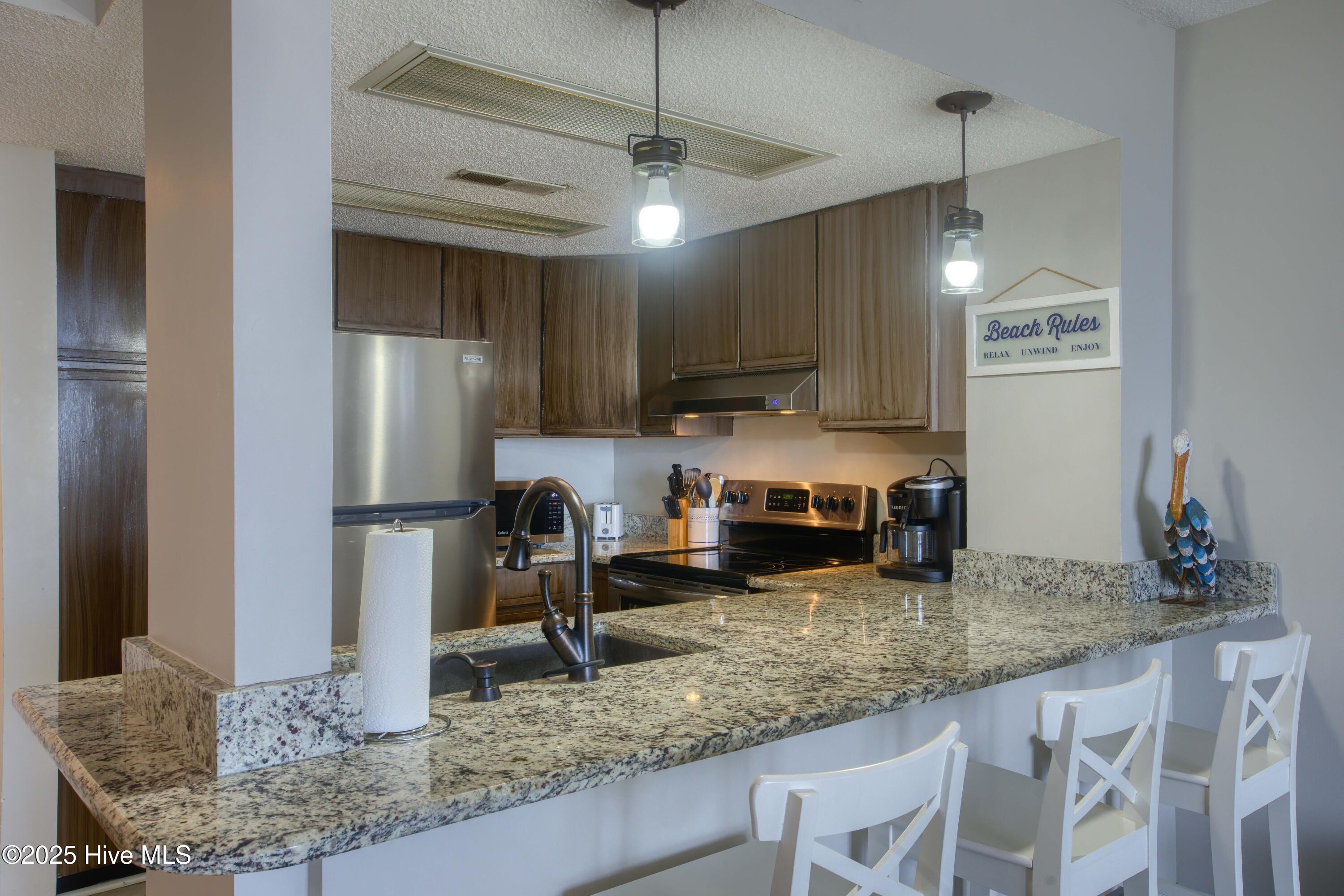 2000 New River Inlet Road, Unit 3313 North Topsail Beach, NC 28460 - Photo 7 of 38 3313 St. Regis - Interior - Edited_13