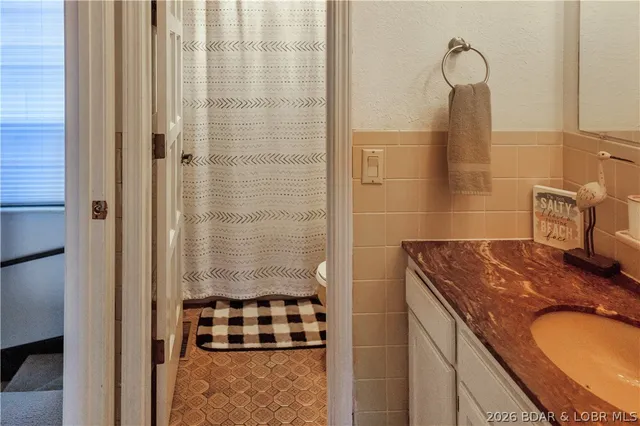 $120,000 | 365 Osage Heritage Circle, Unit 2B, Linn Creek, MO 65052