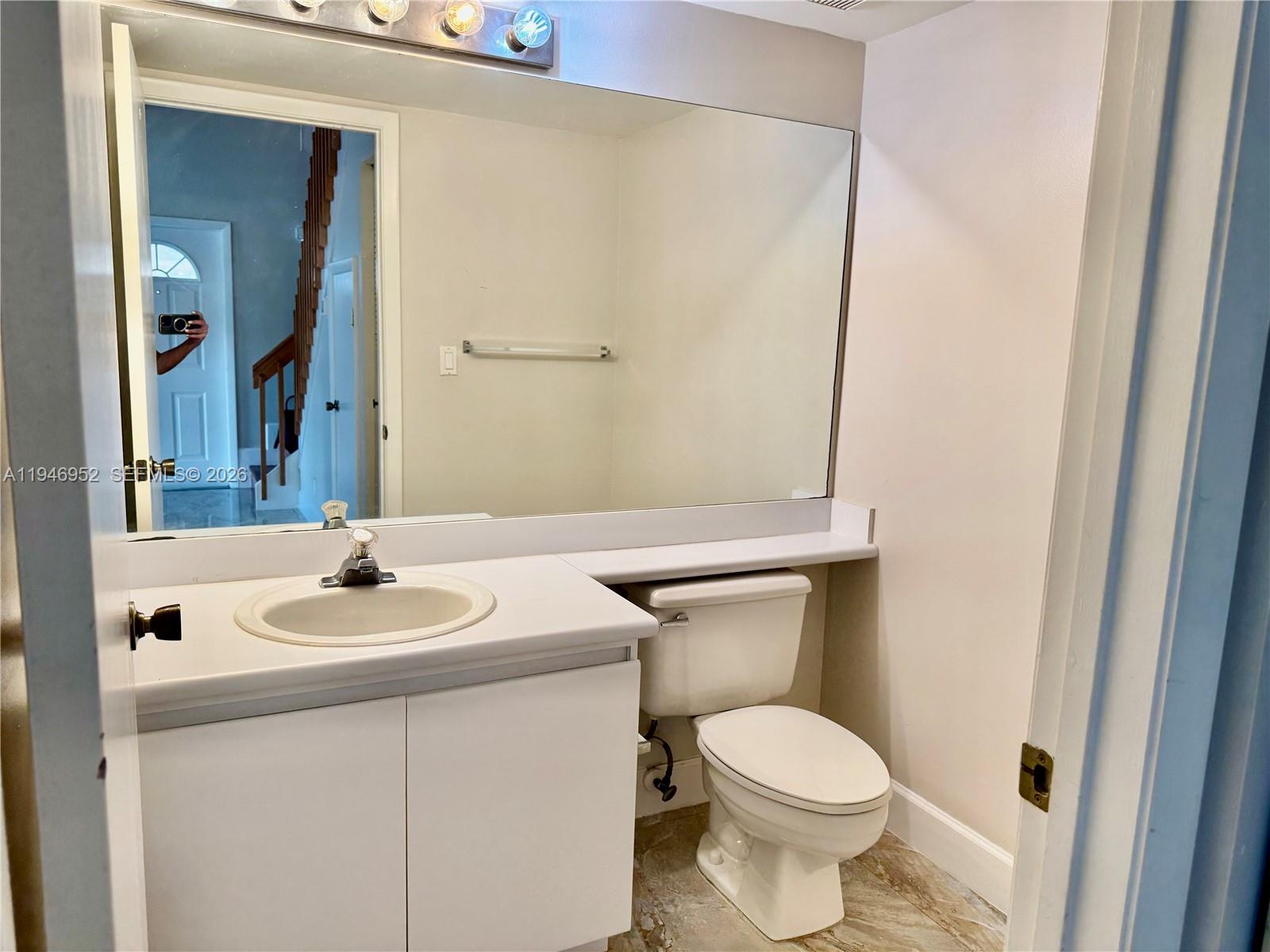 549 Racquet Club Road, Unit 32 Weston, FL 33326 - Photo 9 of 15