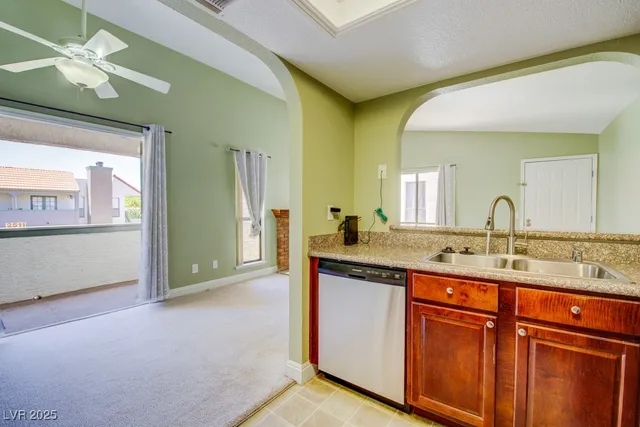 $1,200 | 2212 Sunfish Drive, Unit C, Henderson, NV 89014