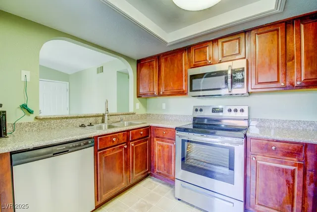 $1,200 | 2212 Sunfish Drive, Unit C, Henderson, NV 89014