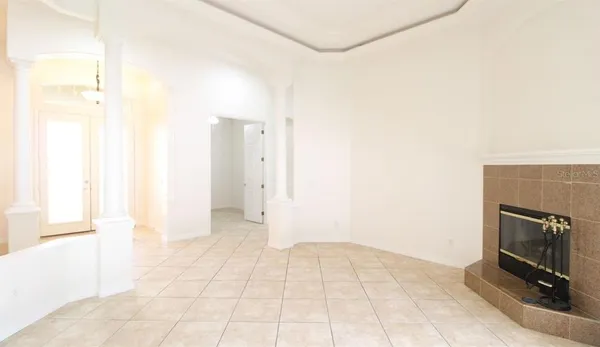 $3,895 | 5522 Eastwind Drive, Sarasota, FL 34233
