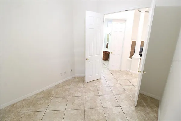 $3,895 | 5522 Eastwind Drive, Sarasota, FL 34233