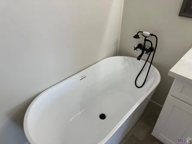 $269,900 | 5139 Island Road, Jarreau, LA 70749