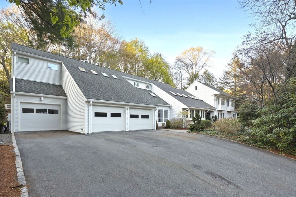 1 Croftdale Road Newton, MA 02459 - Photo 4 of 34