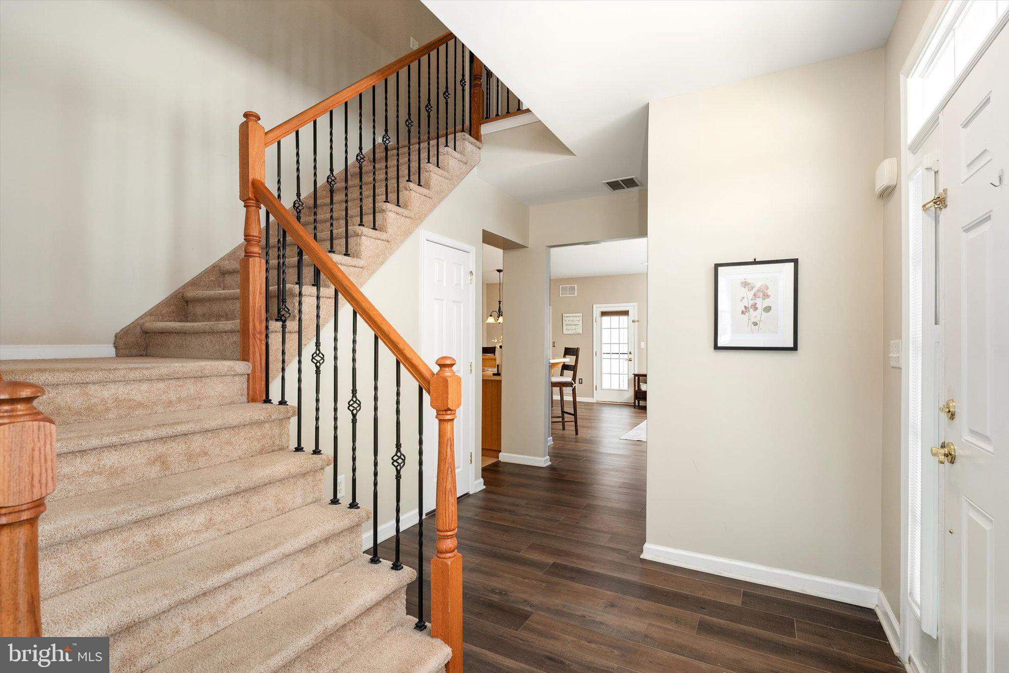 25 Saddle Way Chesterfield, NJ 08515 - Photo 4 of 34