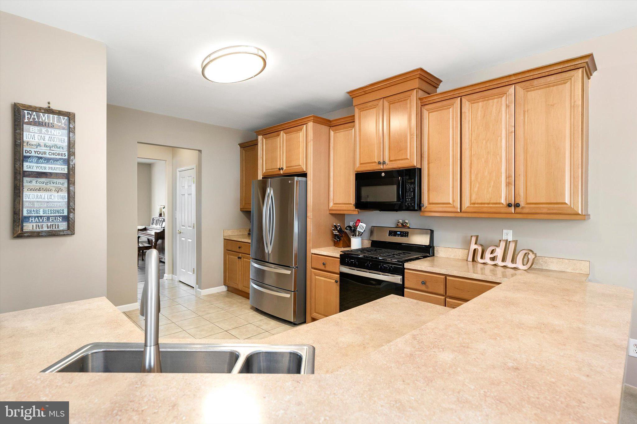 25 Saddle Way Chesterfield, NJ 08515 - Photo 10 of 34