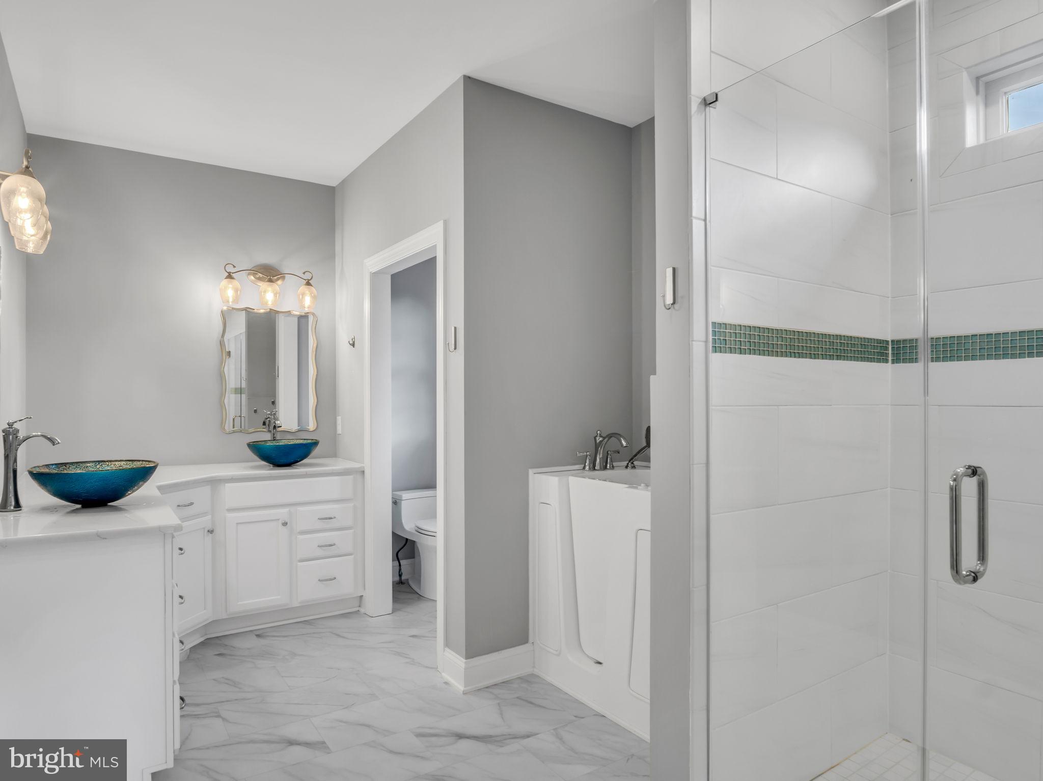 984 Pine Road Carlisle, PA 17015 - Photo 29 of 70 a bathroom with a sink a toilet and mirror