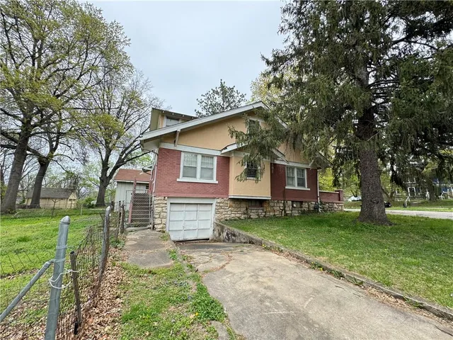 $154,950 | 1400 East 77th Terrace, Kansas City, MO 64131