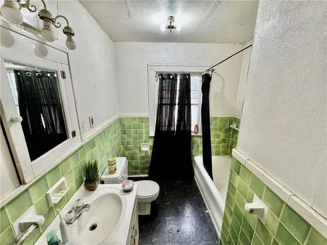 $154,950 | 1400 East 77th Terrace, Kansas City, MO 64131