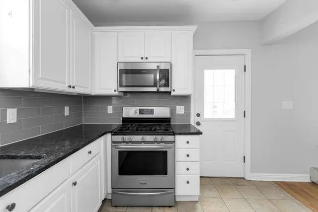 $999,000 | 334 Webster Avenue, Jersey City, NJ 07307