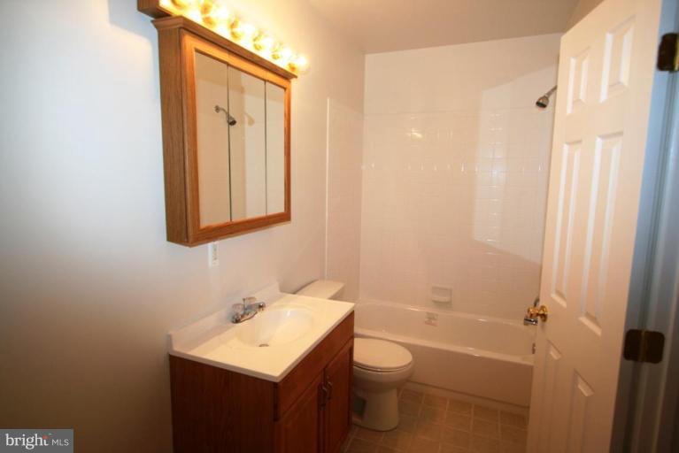 19999 Colchester Road Purcellville, VA 20132 - Photo 15 of 29 Bath #4