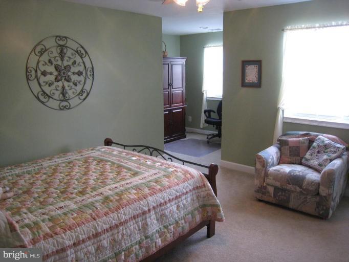 19999 Colchester Road Purcellville, VA 20132 - Photo 17 of 29 Bedroom #2