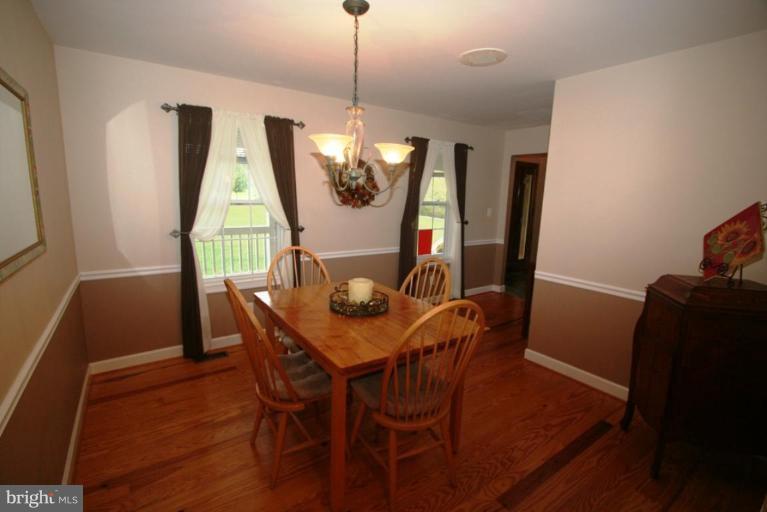 19999 Colchester Road Purcellville, VA 20132 - Photo 5 of 29 Dining Room #2