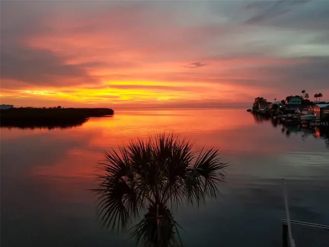 $875,000 | 14603 McDonald Lane, Hudson, FL 34667