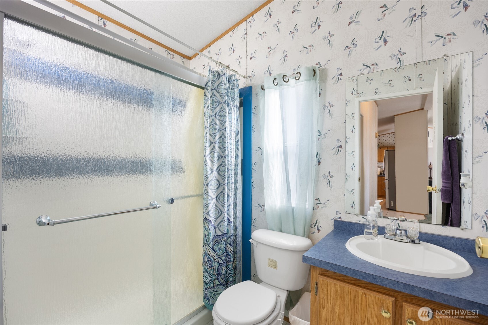 643 Kristina Road Othello, WA 99344 - Photo 18 of 33 a bathroom with a sink toilet and shower