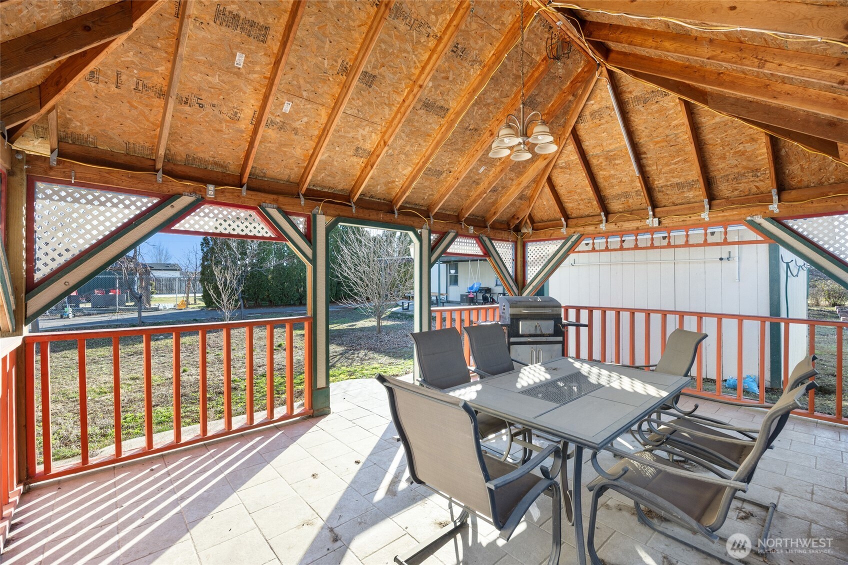 643 Kristina Road Othello, WA 99344 - Photo 27 of 33 a view of a patio on the deck