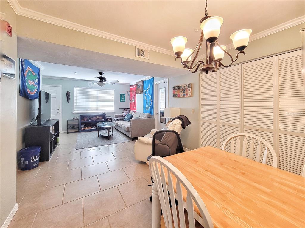 2360 Southwest Archer Road, Unit 801 Gainesville, FL 32608 - Photo 8 of 27 a very nice looking room with a large window