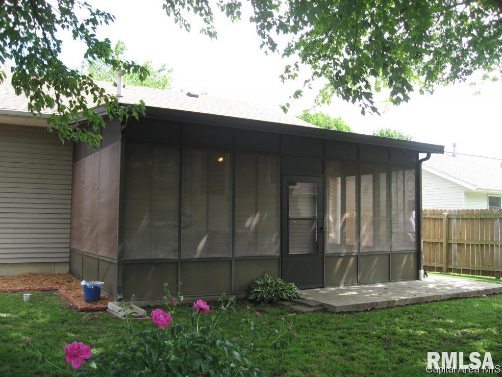 3020 Sutherland Road Springfield, IL 62702 - Photo 27 of 31