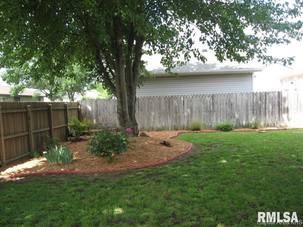 3020 Sutherland Road Springfield, IL 62702 - Photo 28 of 31