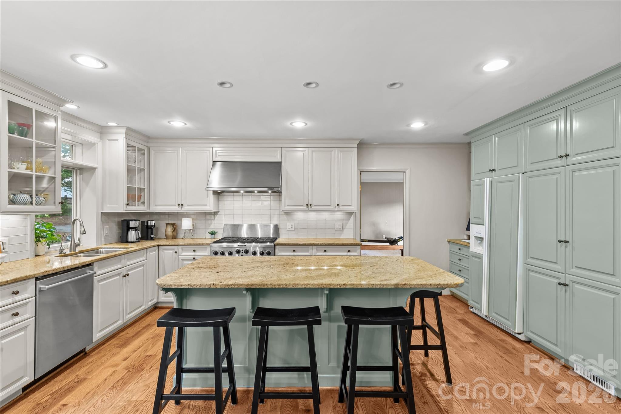 311 Glen Oaks Road Charlotte, NC 28270 - Photo 14 of 39