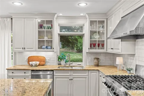 $1,125,000 | 311 Glen Oaks Road, Charlotte, NC 28270