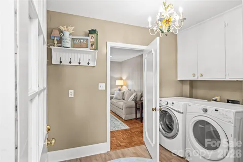 $1,125,000 | 311 Glen Oaks Road, Charlotte, NC 28270