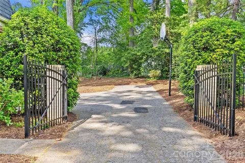 $1,125,000 | 311 Glen Oaks Road, Charlotte, NC 28270