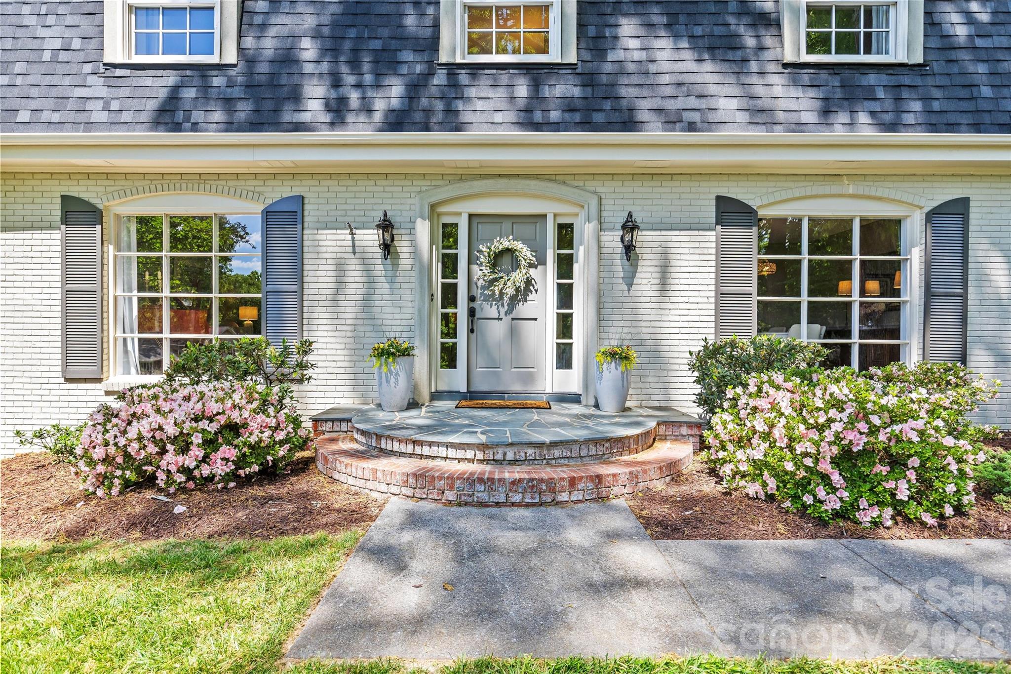 311 Glen Oaks Road Charlotte, NC 28270 - Photo 3 of 39