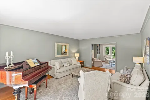 $1,125,000 | 311 Glen Oaks Road, Charlotte, NC 28270