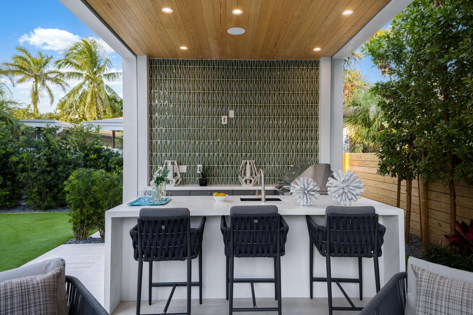 400 Northeast Olive Way Boca Raton, FL 33432 - Photo 23 of 76 Summer kitchen