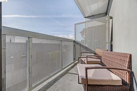 $689,000 | 6501 San Pablo Avenue, Unit 410, Oakland, CA 94608