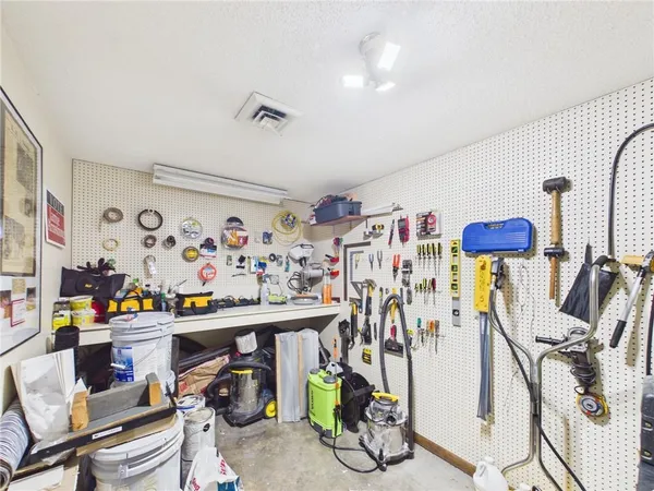 $365,000 | 634 Fairway, Fort Scott, KS 66701