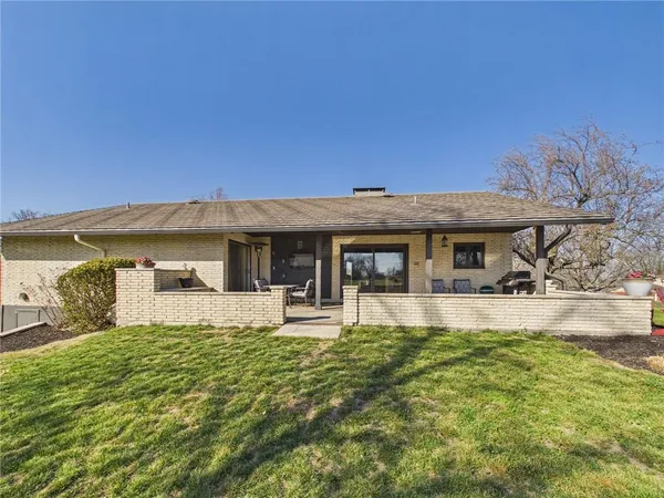 $365,000 | 634 Fairway, Fort Scott, KS 66701