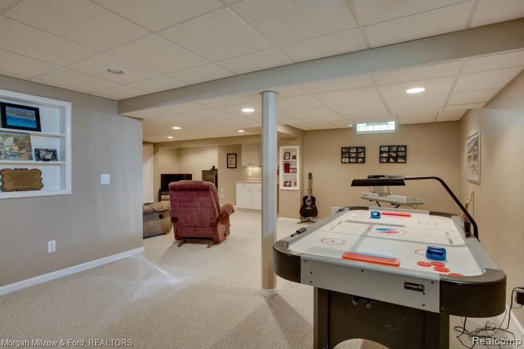 2019 Dunham Drive Rochester, MI 48306 - Photo 25 of 32 2019 Dunham Rochester MI 48306-large-025-2019 Dunham0025FULL-1500x1000-72dpi.jpg