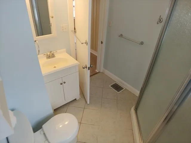 $2,150 | 87 Russell Street, Unit 1, Marlborough, MA 01752