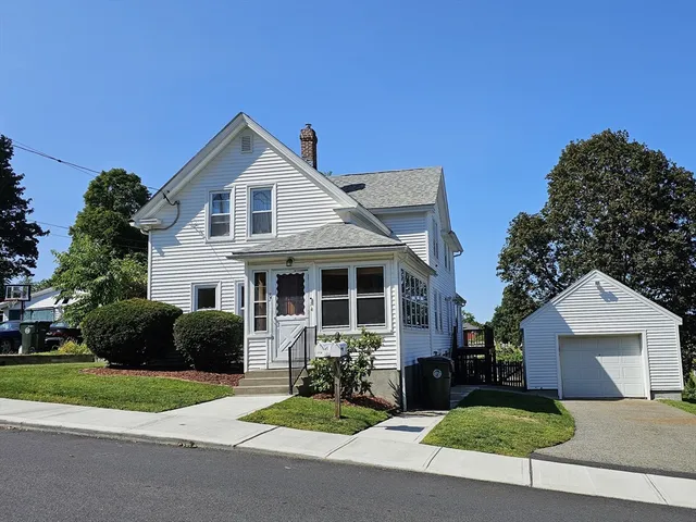 $2,150 | 87 Russell Street, Unit 1, Marlborough, MA 01752