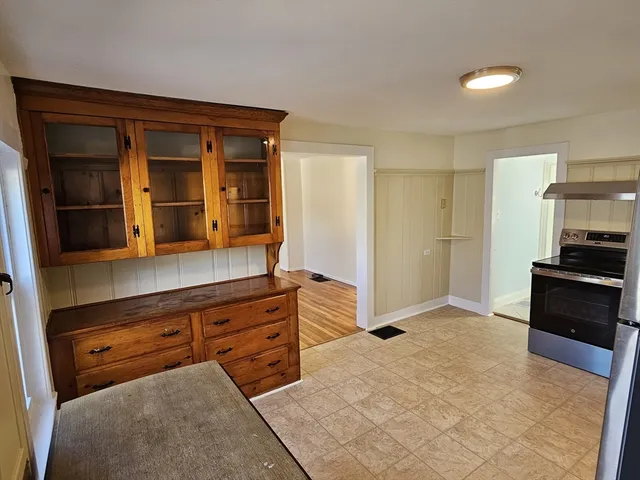 $2,150 | 87 Russell Street, Unit 1, Marlborough, MA 01752