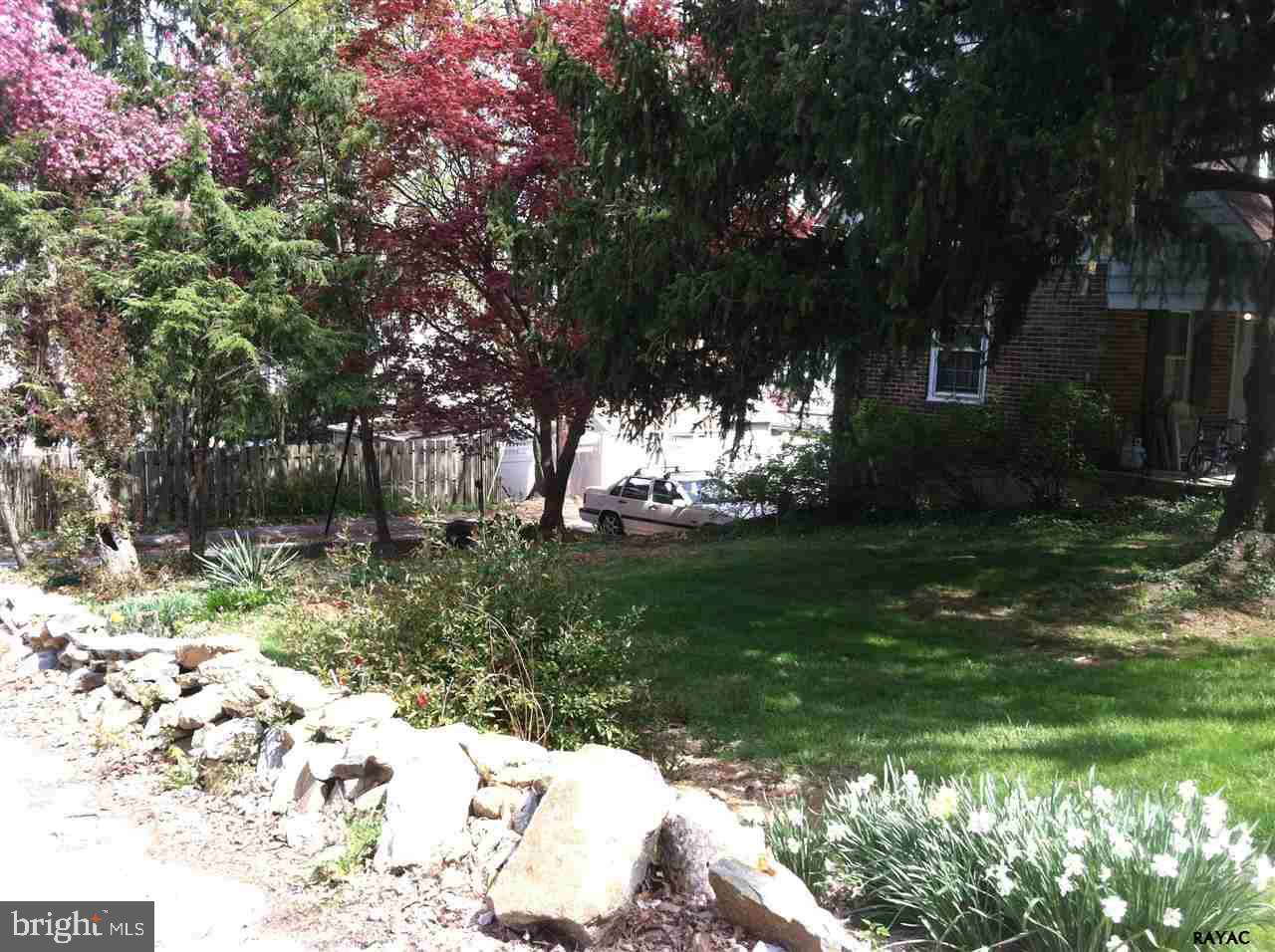 311 Rathton Road York, PA 17403 - Photo 4 of 17 Gallery Image 4
