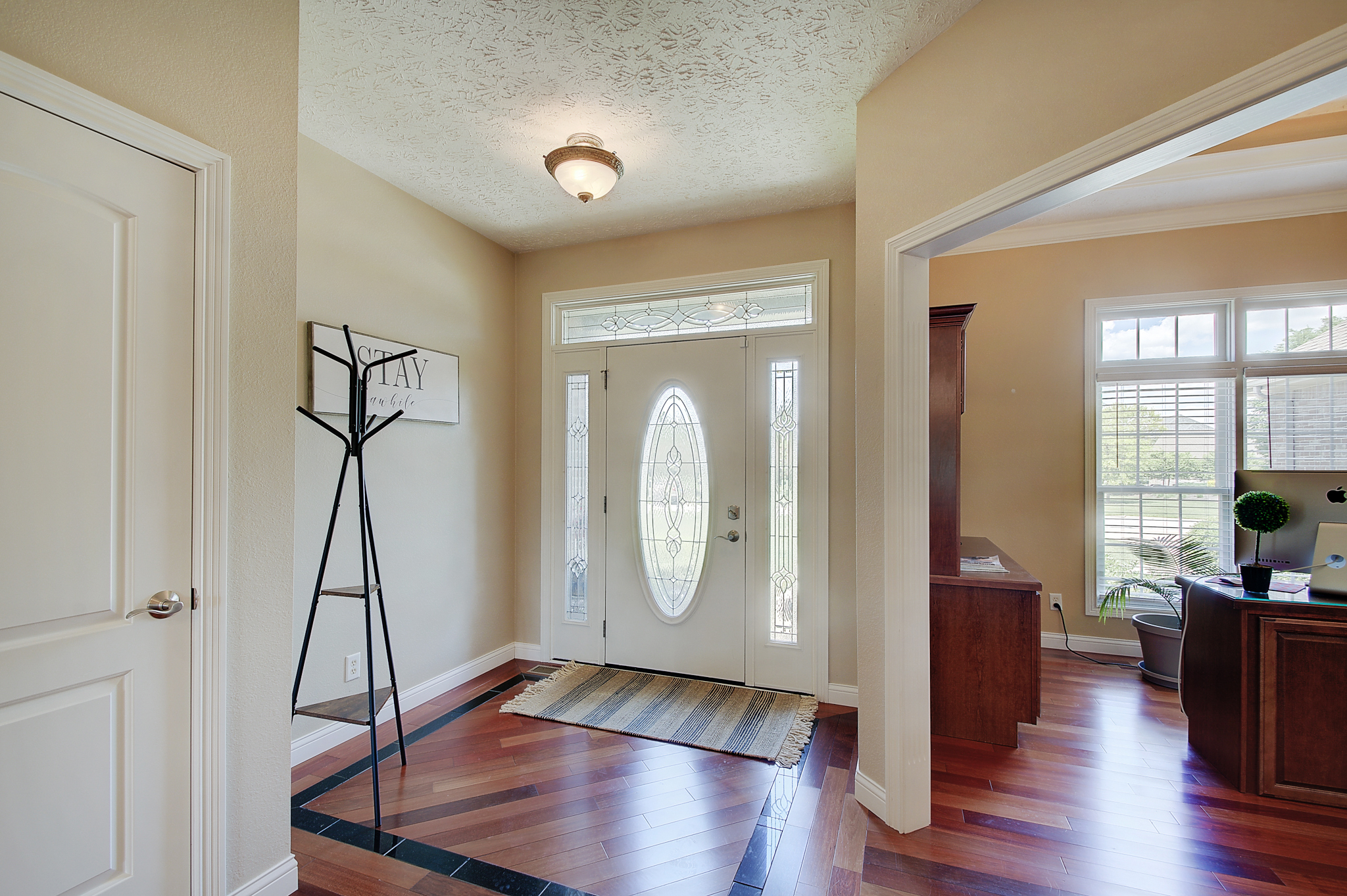 6289 Congress Drive Pendleton, IN 46064 - Photo 3 of 42