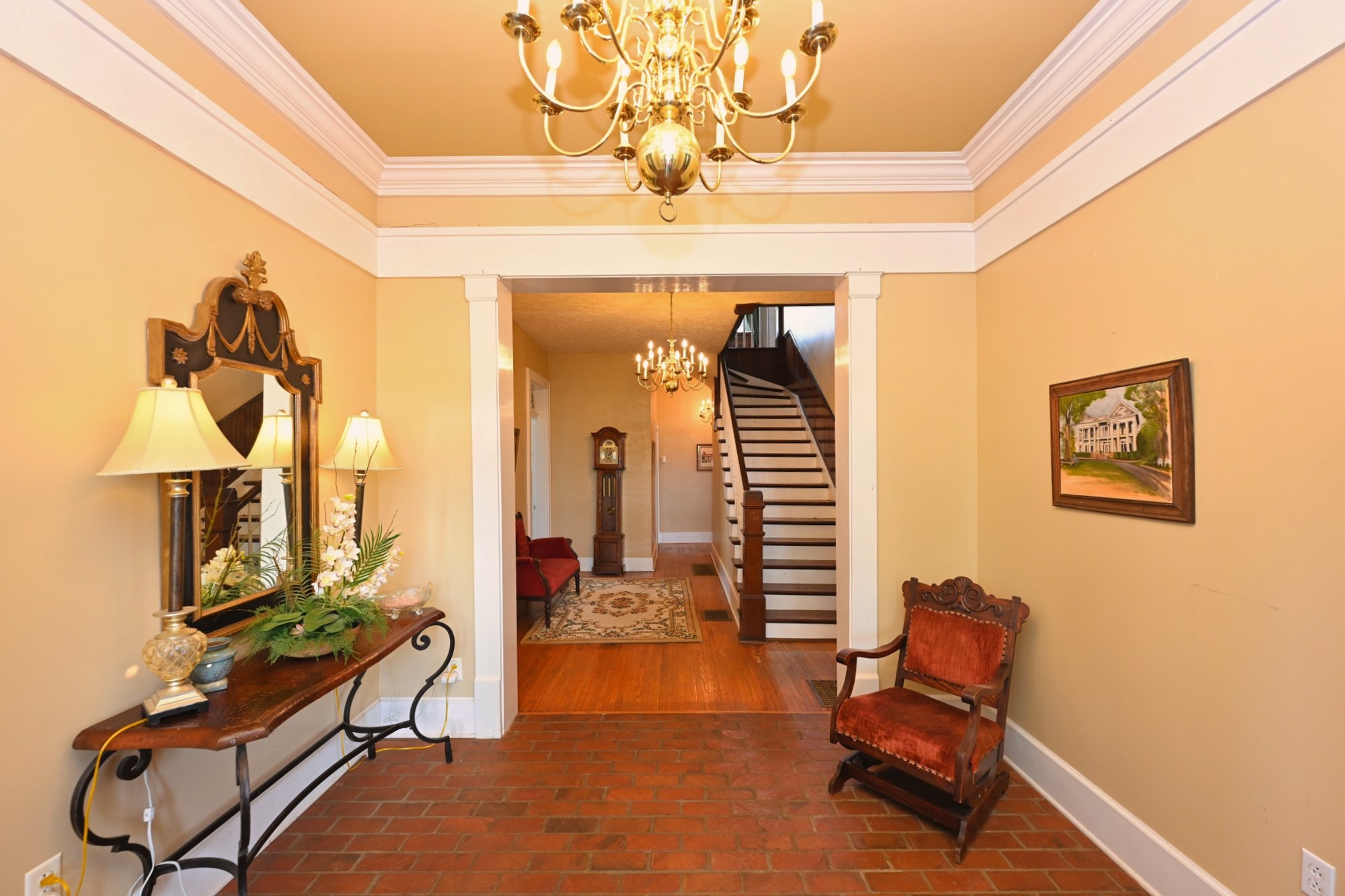 6538 Highway 431 Springfield, TN 37172 - Photo 22 of 63 a view of a livingroom with furniture and windows