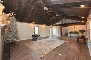 6538 Highway 431 Springfield, TN 37172 - Photo 50 of 63 a living room with lots of furniture and a wooden floor