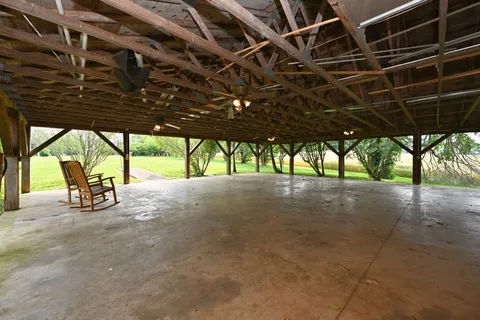 $1,100,000 | 6538 Highway 431, Springfield, TN 37172