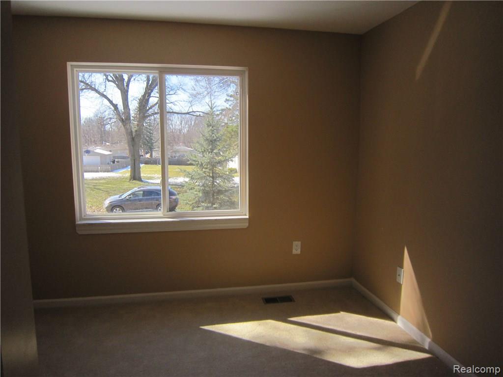 3179 York Road Rochester Hills, MI 48309 - Photo 13 of 21
