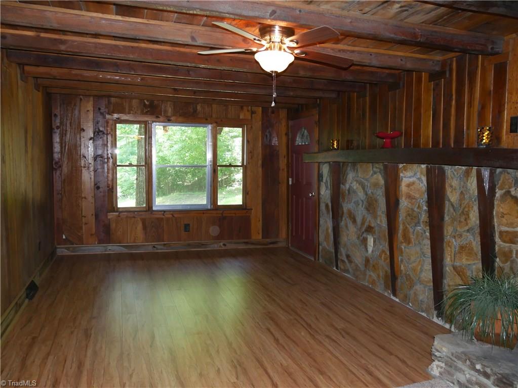 1676 Ray Loop Road Westfield, NC 27053 - Photo 19 of 25 Living Room