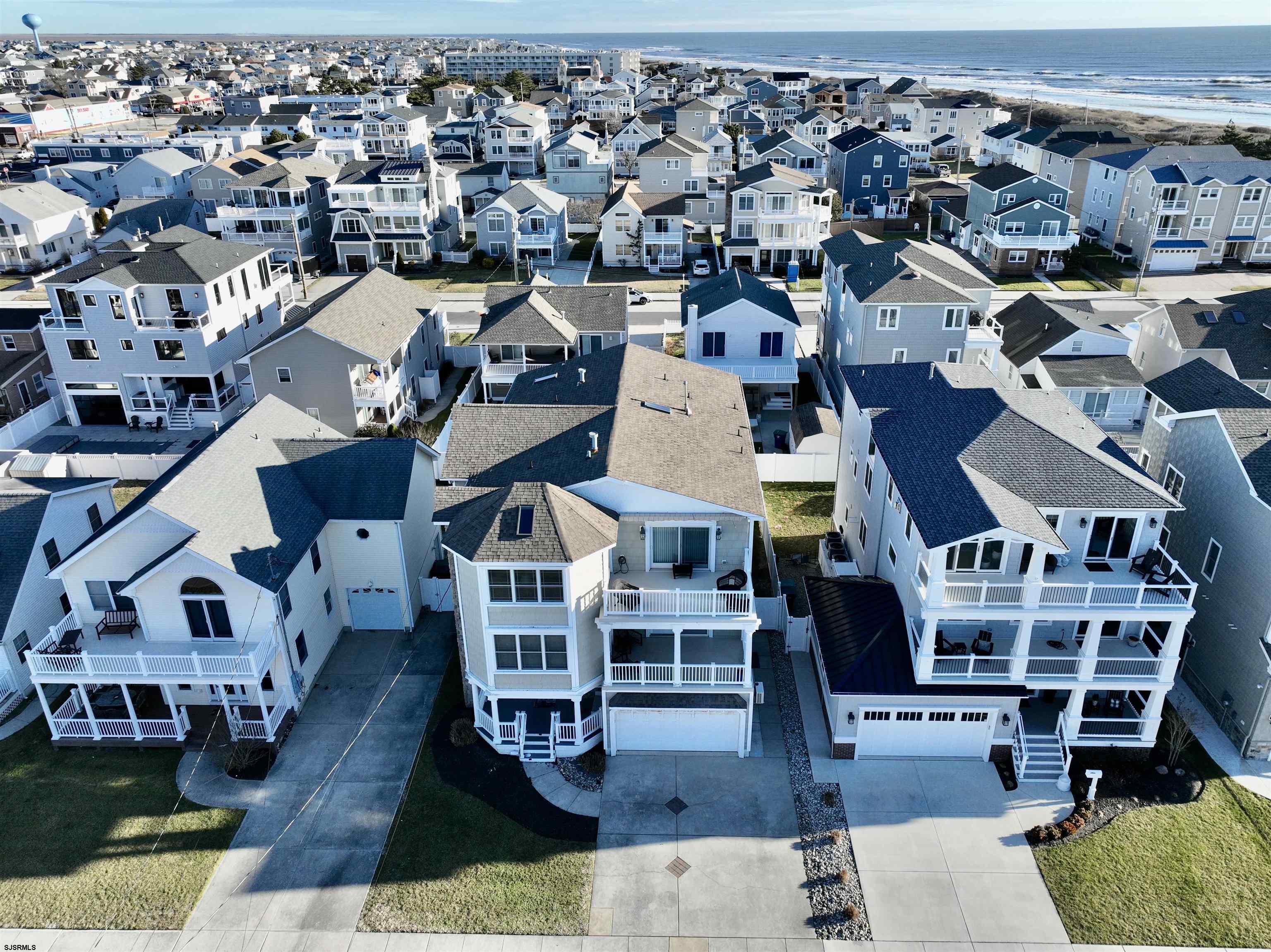 339 South 13th Street Brigantine, NJ 08203 - Photo 54 of 57 an aerial view of residential houses with outdoor space