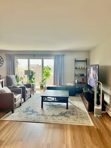 $2,300 | 10353 Dearlove Road, Unit 5A, Glenview, IL 60025